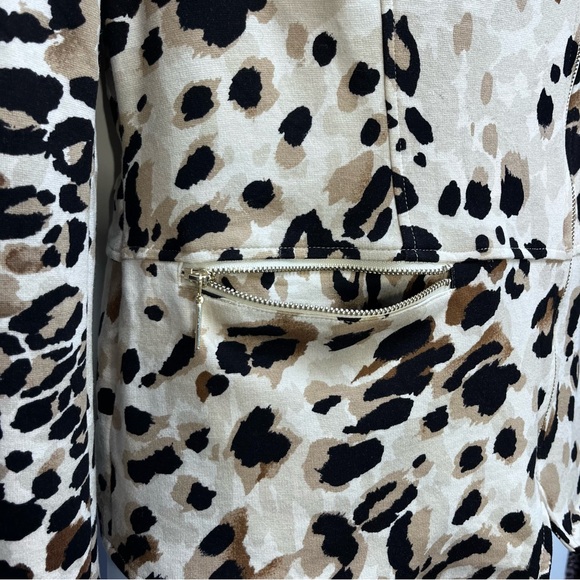 Chico's 1 Moto Asymmetrical Zip Front Blazer Jacket in Beige Leopard Print - Picture 8 of 15